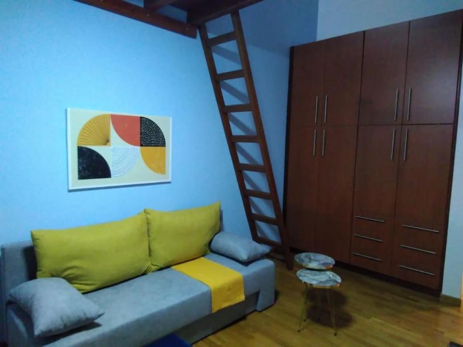 La Maison De Catherine Volos Exterior foto