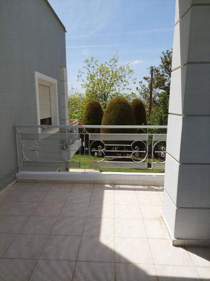 La Maison De Catherine Volos Exterior foto