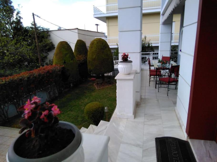 La Maison De Catherine Volos Exterior foto