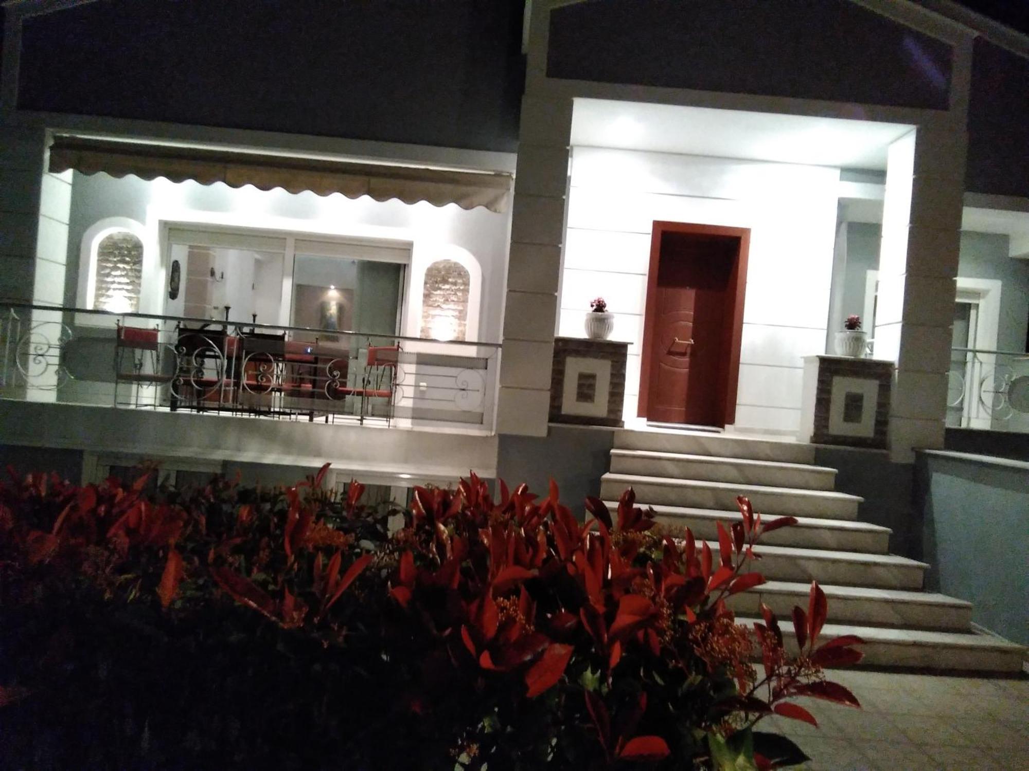 La Maison De Catherine Volos Exterior foto